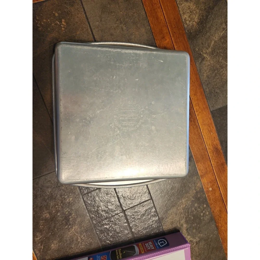 Vtg Doughmakers 9 x‎ 9